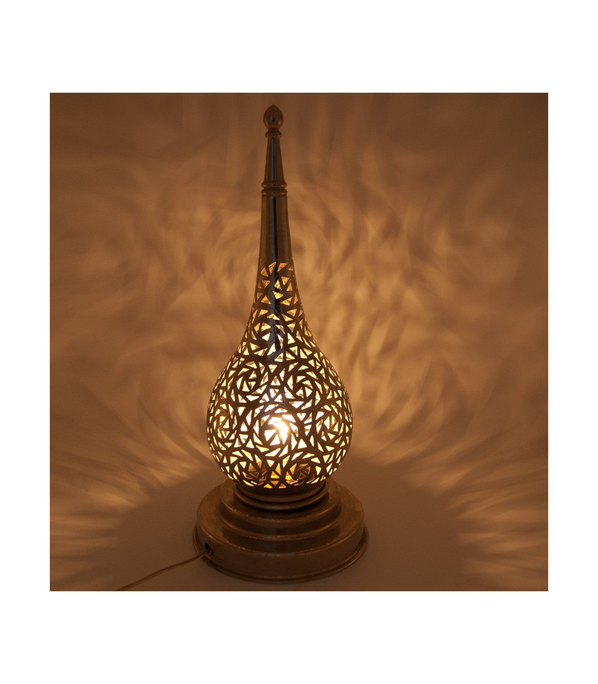 Lámpara Dorada Sobremesa Latón Tallado y Calado Artesania Marroqui - Decoracion Andalusi Modelo KAMUZRA Dorada