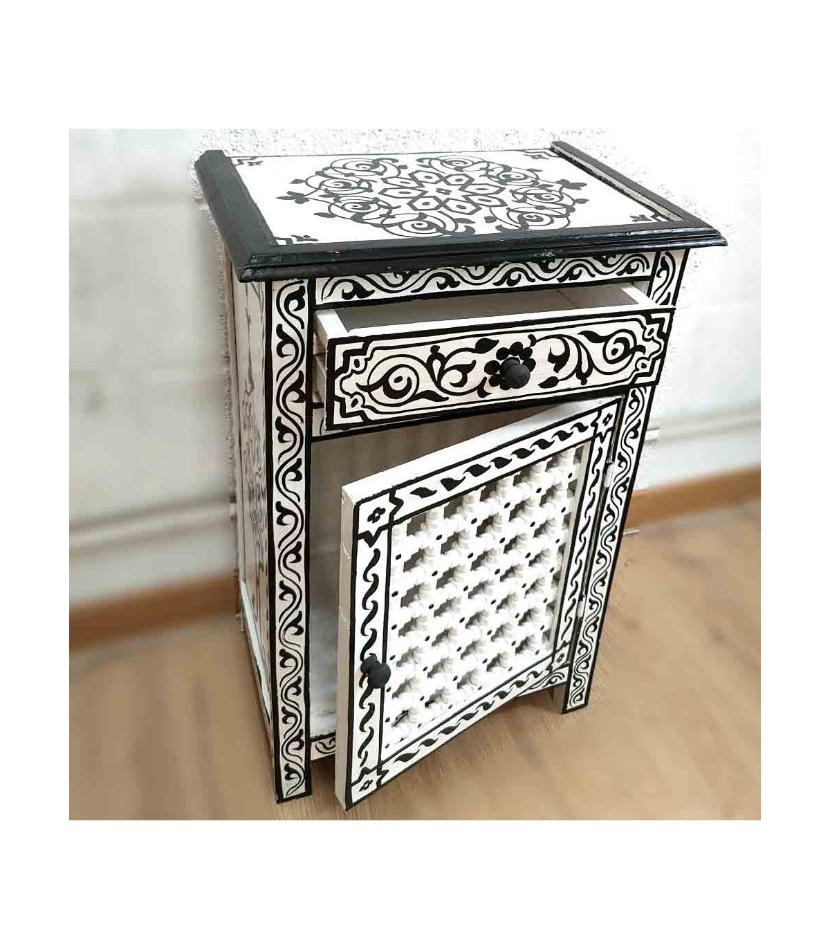 Wooden Nightstand - Andalusian Arabic Decoration - Moroccan Crafts - Aswadein Model